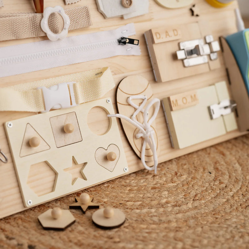 MiniMind - Busy Board